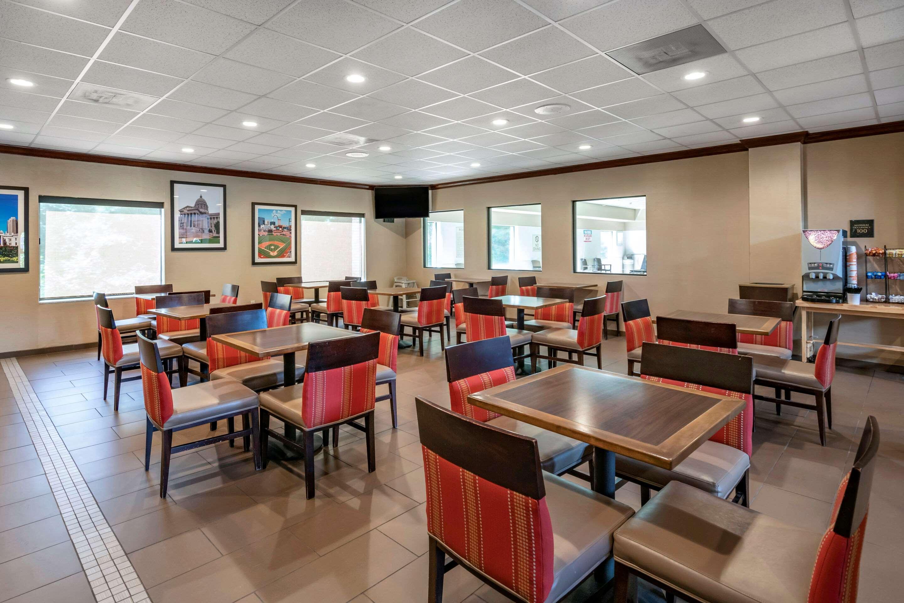 Comfort Inn & Suites St Louis-O'Fallon Zewnętrze zdjęcie