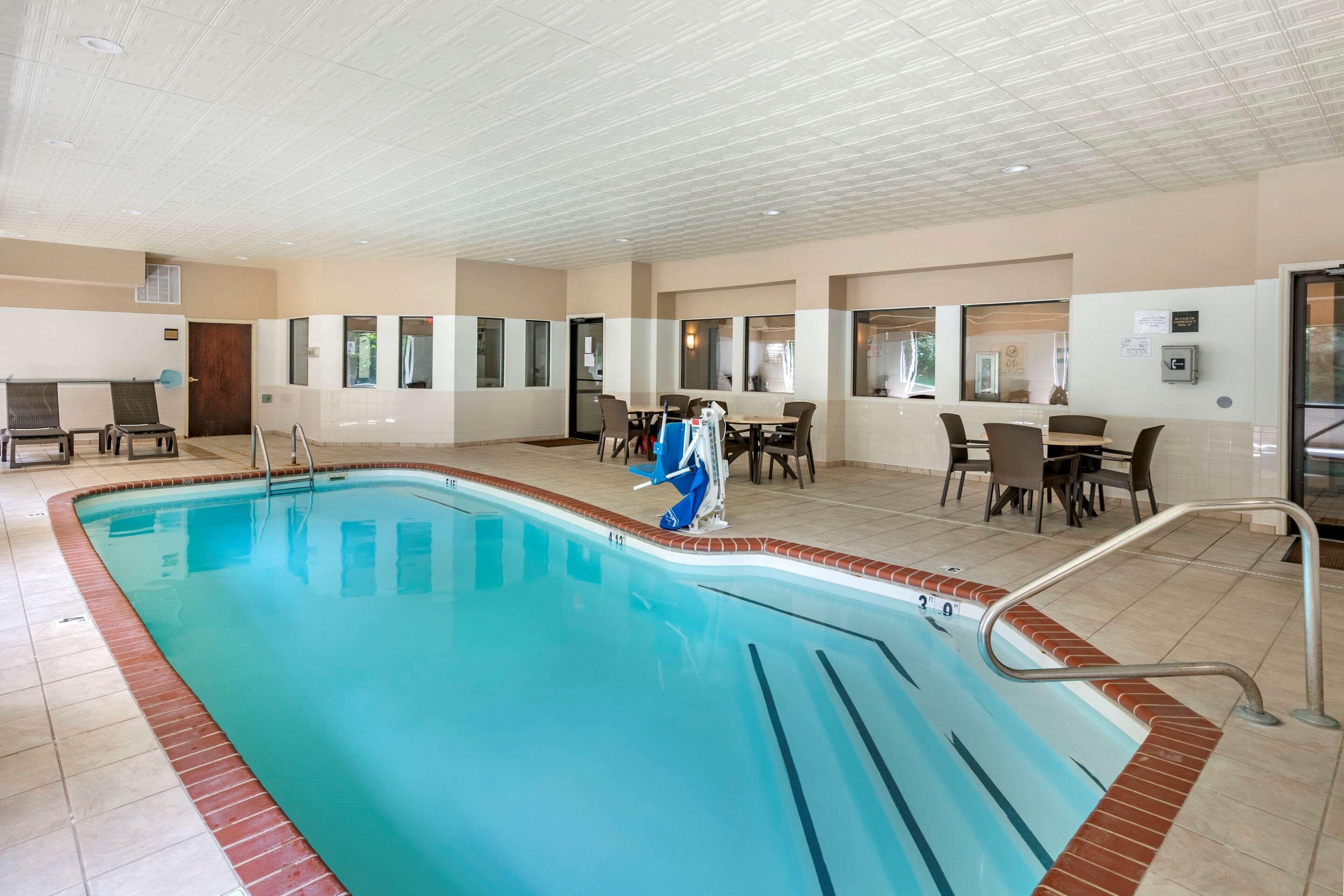 Comfort Inn & Suites St Louis-O'Fallon Zewnętrze zdjęcie